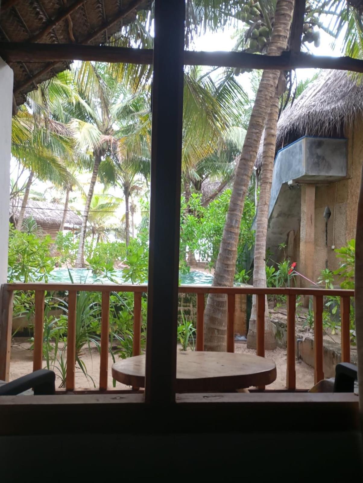 The Alpha Monkey Hotel & Tree House تانجالي المظهر الخارجي الصورة